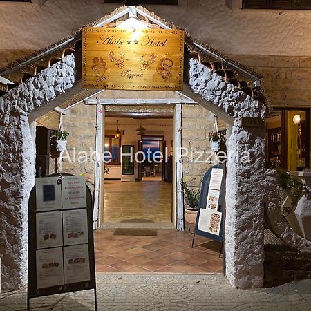 Alabe Hotel Marina Di Tresnuraghes Exterior foto